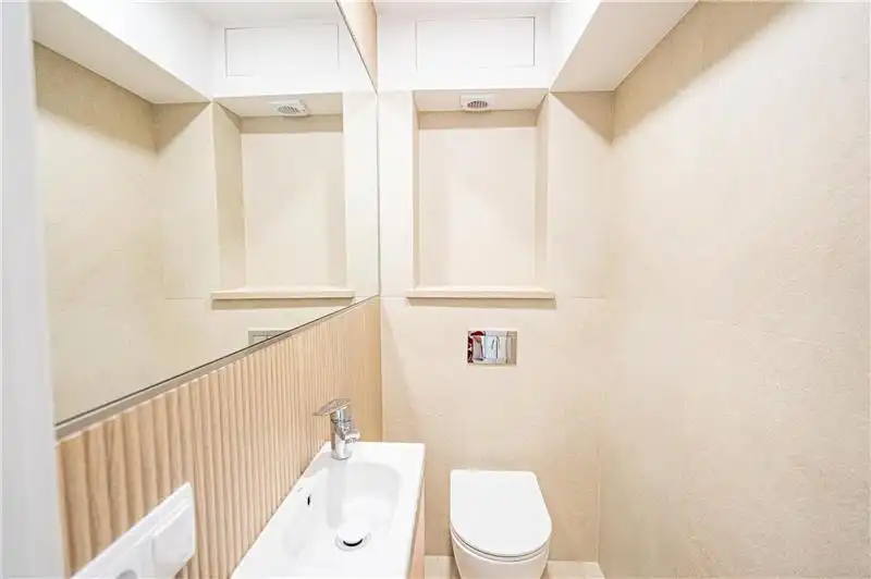 Bathroom of Flat for rent in  Palma de Mallorca  with Air Conditioner, Furnished and Balcony