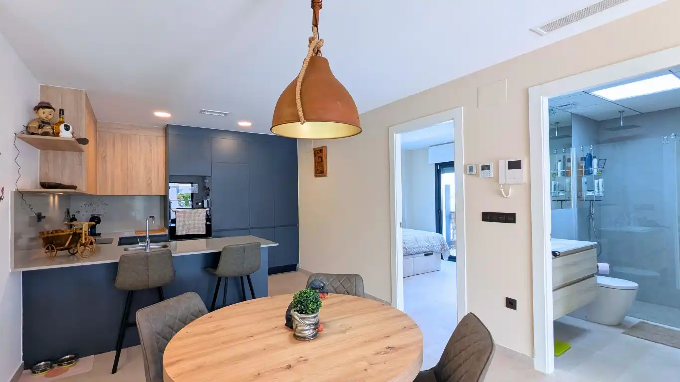 Menjador de Planta baixa en venda en Algorfa amb Aire condicionat, Jardí privat i Terrassa
