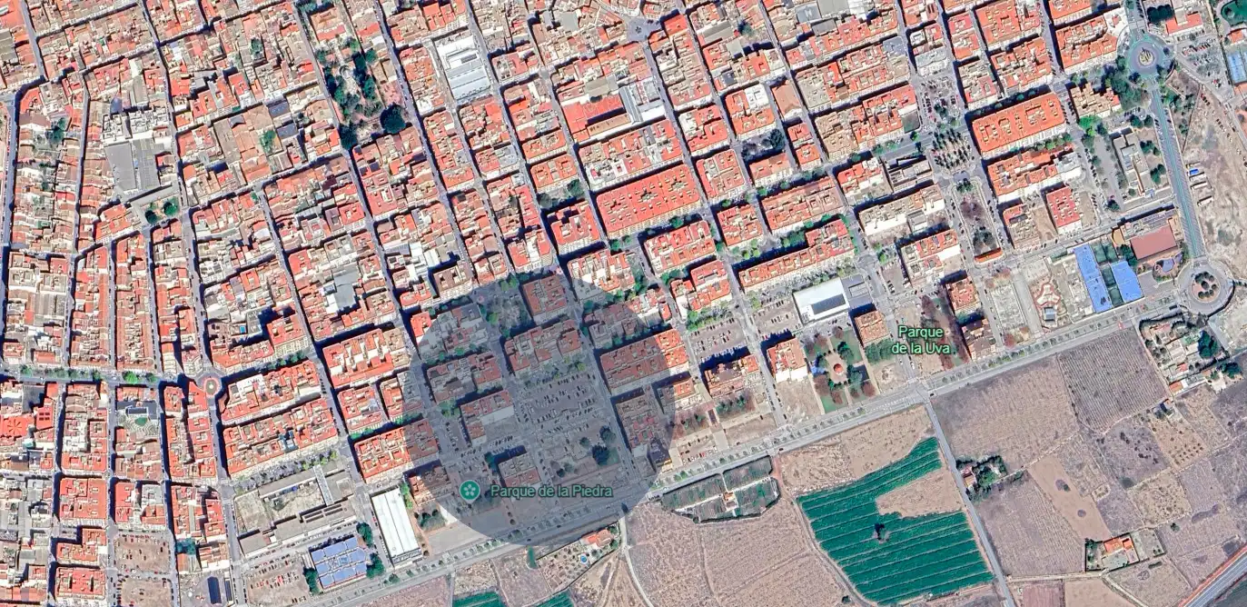 Terreno rústico en venta en Carrer Maria Cristina 10