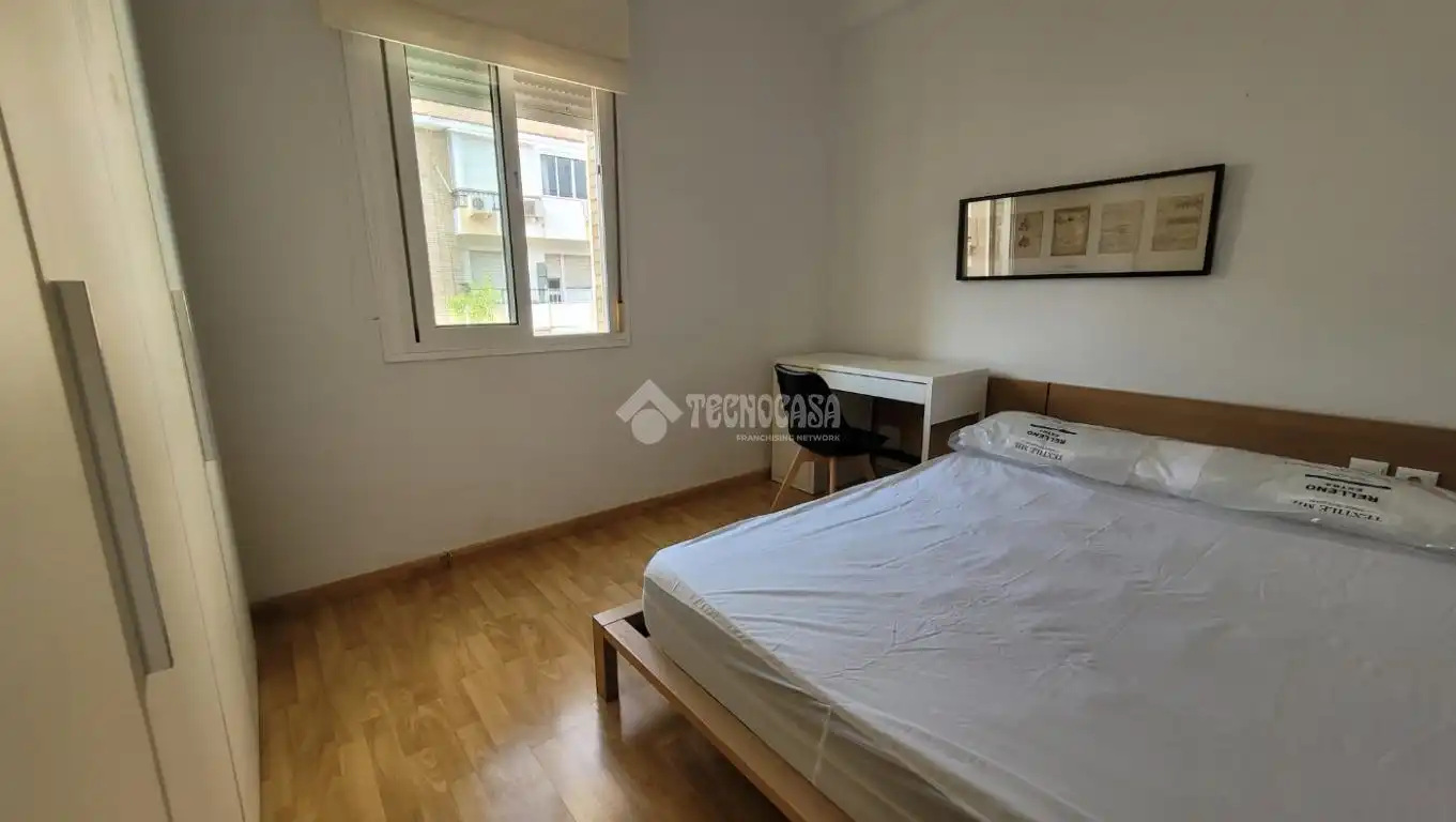 Habitación de Piso en venta en Sevilla