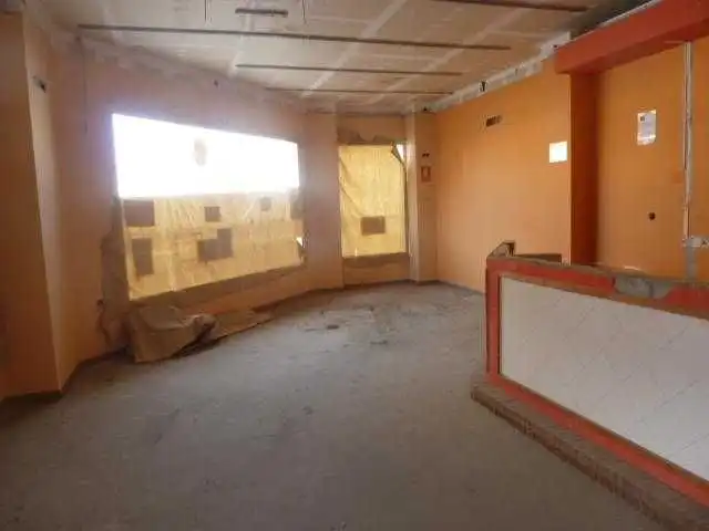 Local comercial en venta en Bailén, imagen 4