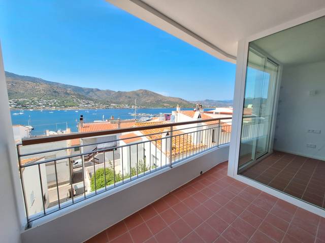 Piso en Alquiler en Carrer de Dalt en El Port de la Selva