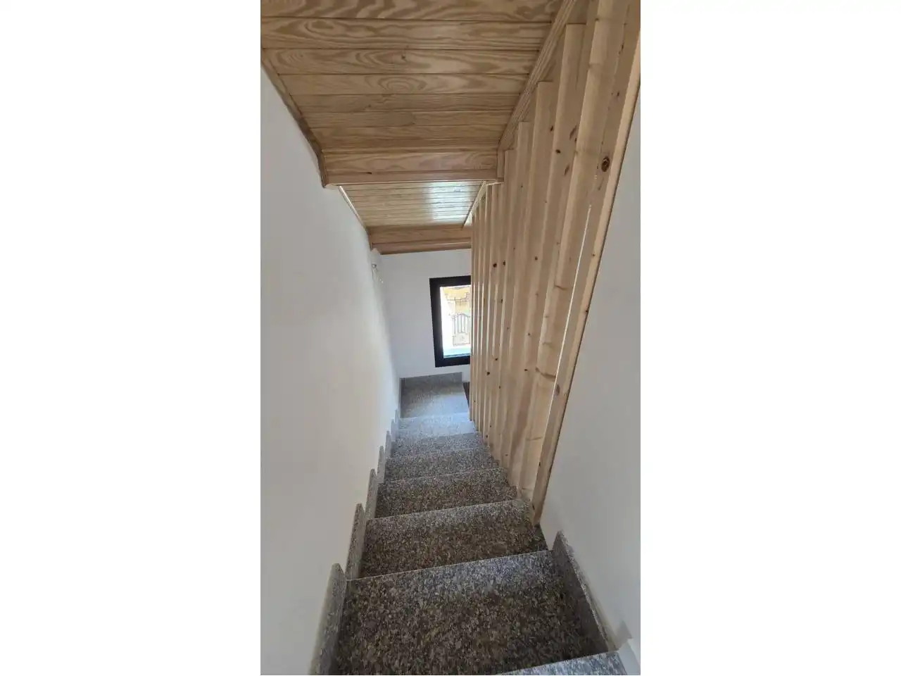 Casa adosada en venta en Vilagarcía de Arousa con Calefacción, Terraza y Amueblado