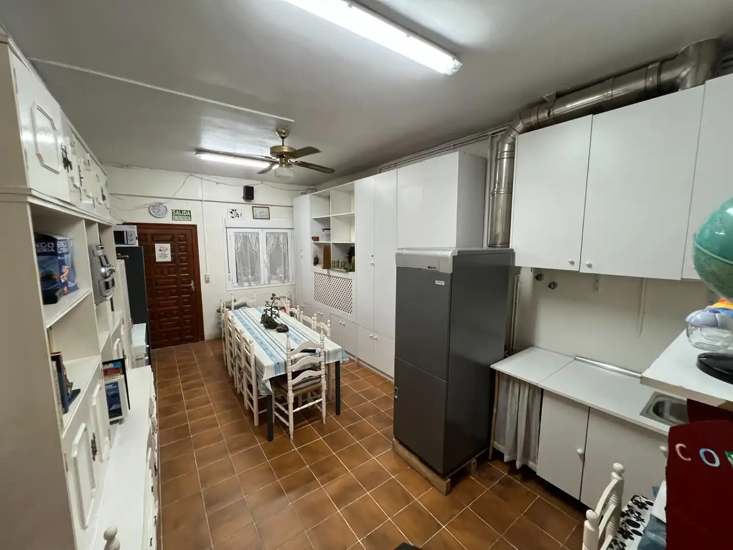 Cocina de Casa o chalet en venta en Zaragoza con Calefacción y Terraza