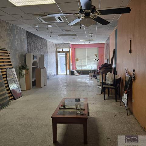 Local comercial en Alquiler en Centro