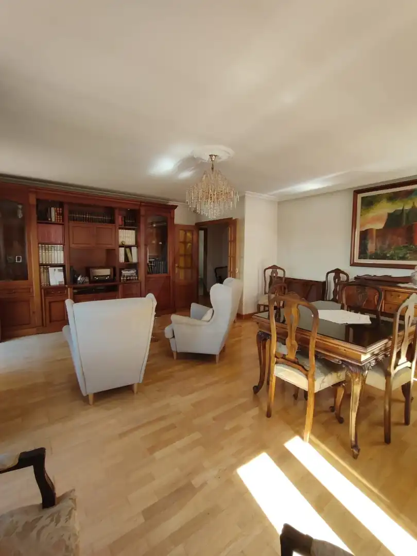 Wohnzimmer von Wohnung zur Miete in Astorga mit Heizung