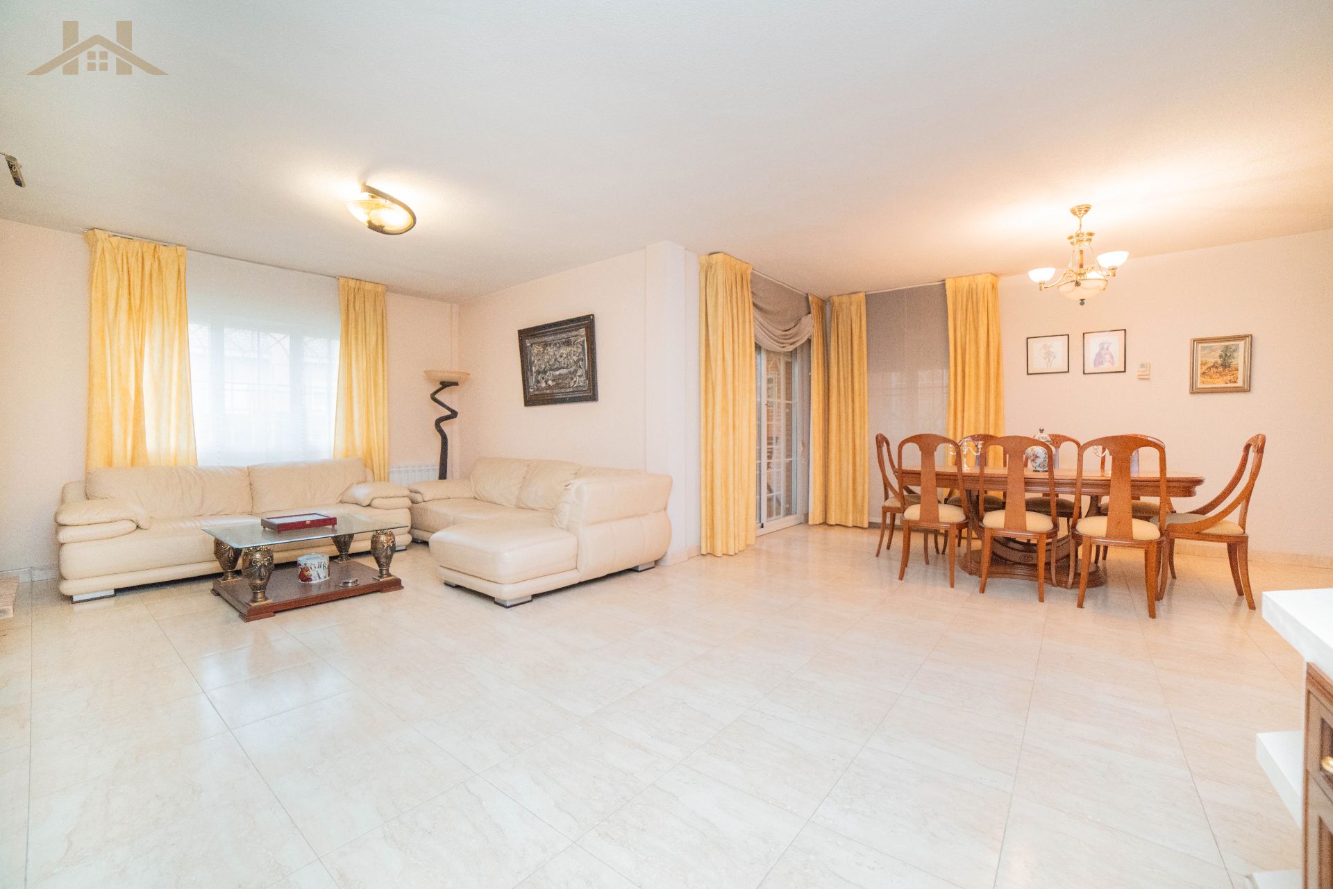 Sala d'estar de Pis en venda en Rivas-Vaciamadrid amb Aire condicionat, Calefacció i Jardí privat