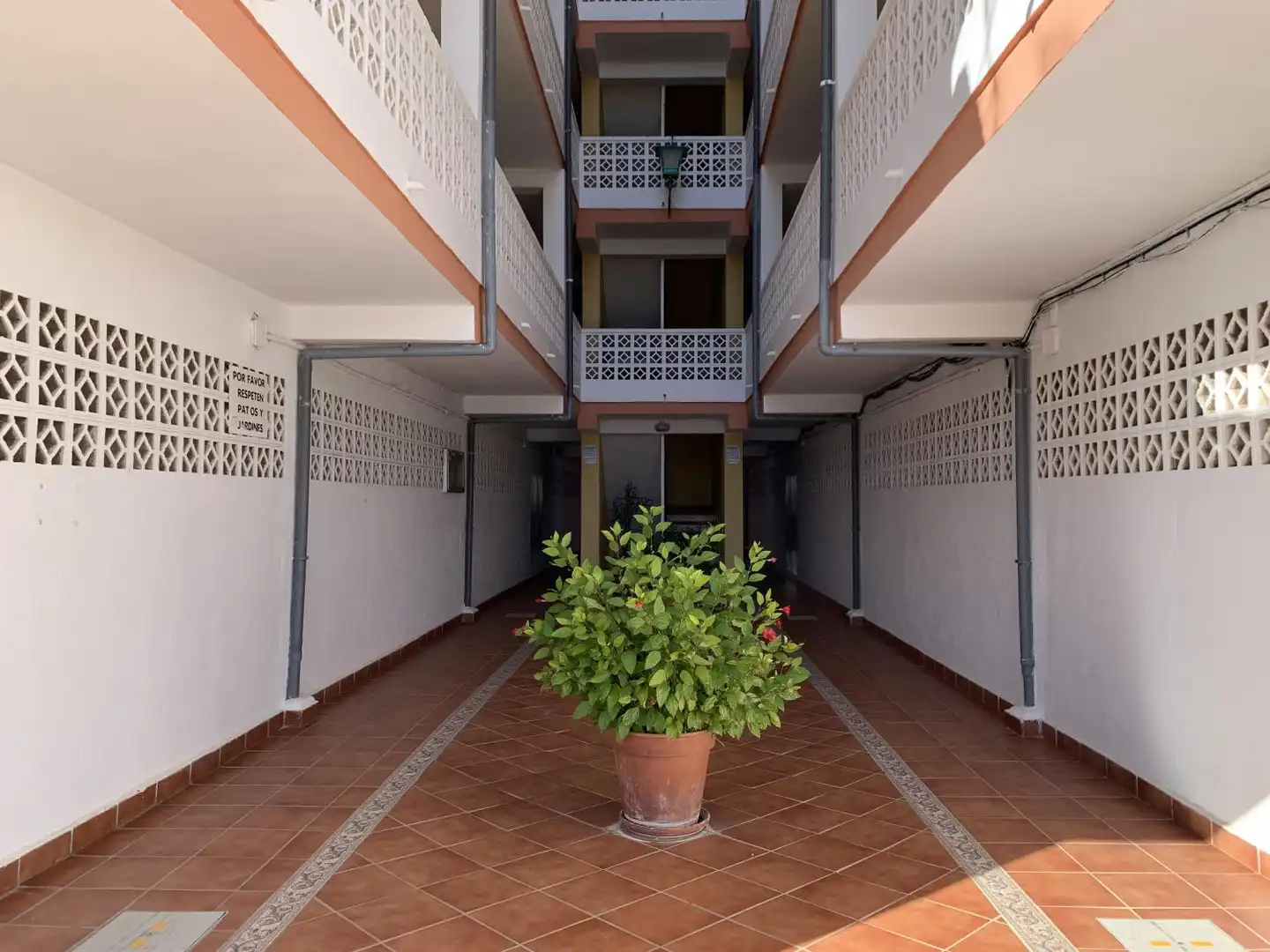 Piso en venta en El Portil con Terraza y Piscina