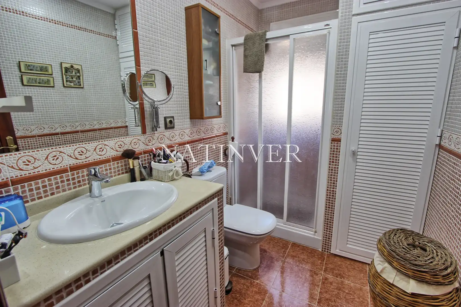 Bany de Casa o xalet en venda en Vélez-Málaga amb Jardí privat, Terrassa i Traster