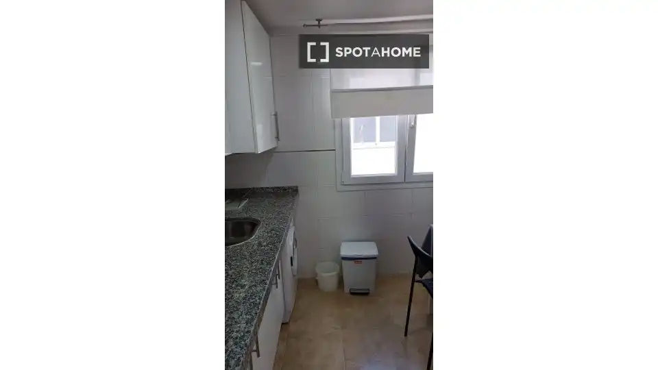 Room in Flores