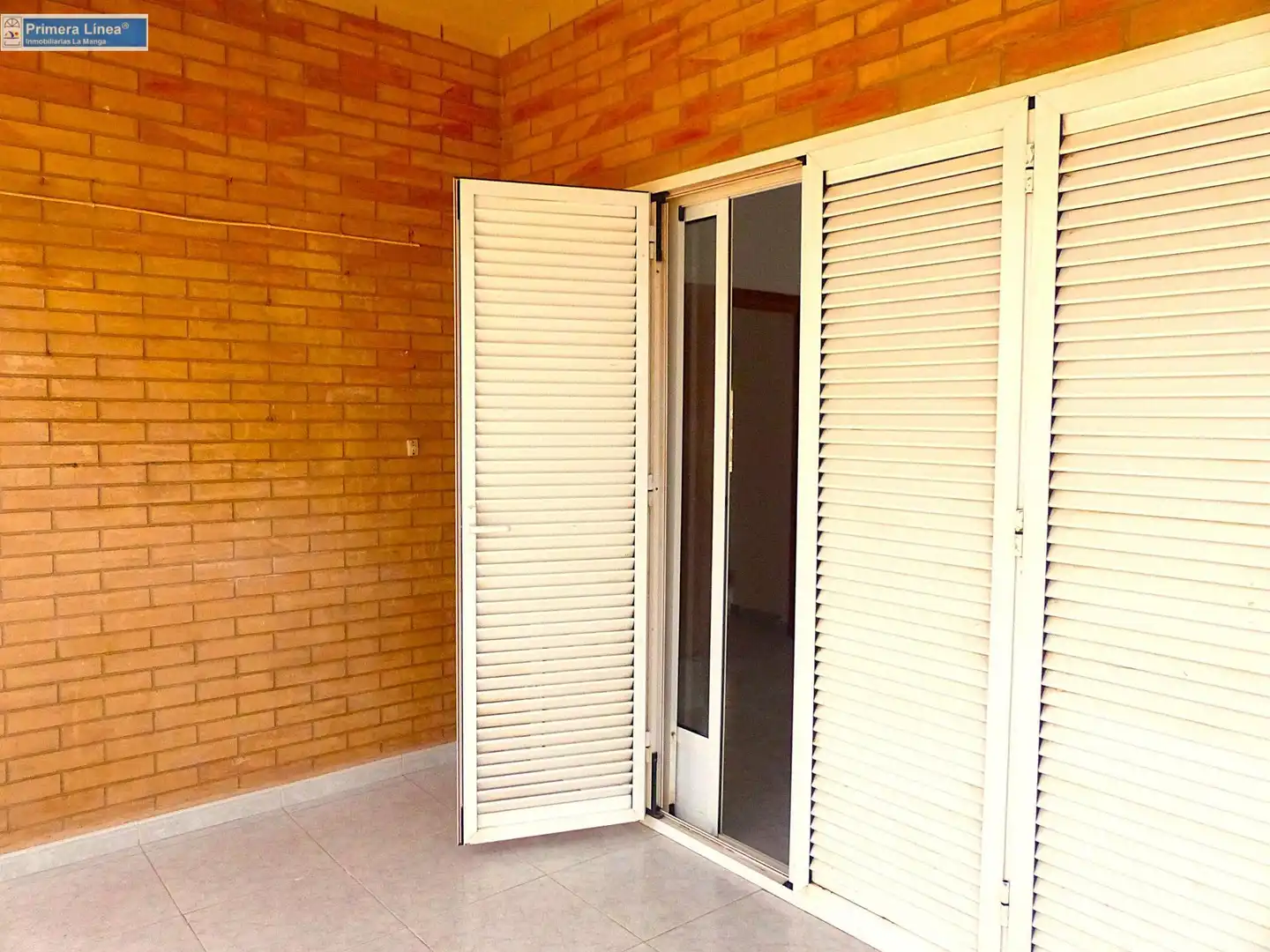 Vista exterior de Piso en venta en Cartagena con Aire acondicionado, Terraza y Trastero