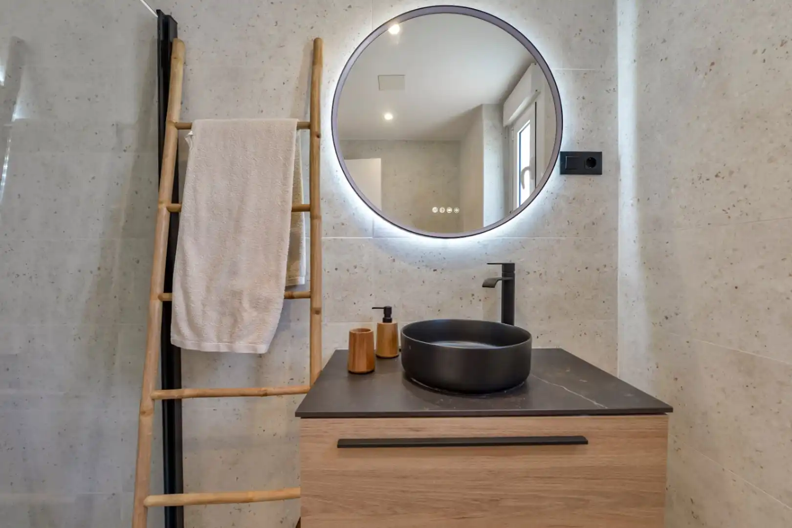 Badezimmer von Wohnungen zum Verkauf in Moraira