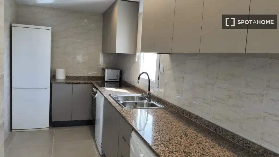 Room in Alfinach - Los Monasterios