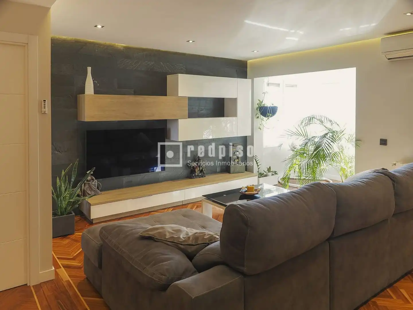 Sala d'estar de Pis en venda en Madrid amb Calefacció, Jardí privat i Terrassa