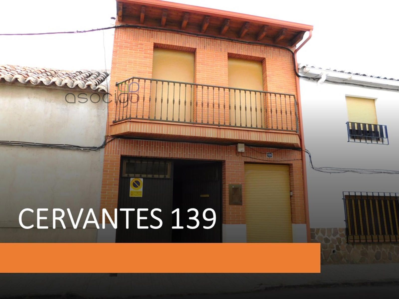 Exterior view of House or chalet for sale in Calzada de Calatrava  with Air Conditioner, Heating and Parquet flooring
