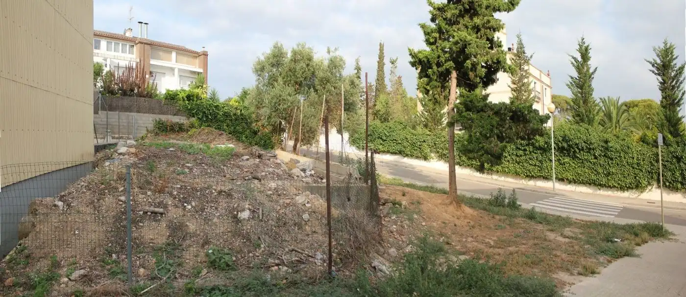 Wohnbaugrundstück zum Verkauf in Carrer dels Garrofers 17, imagen 4
