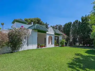 Chalet con jardín en venta en Elviria - Cabopino, imagen 19
