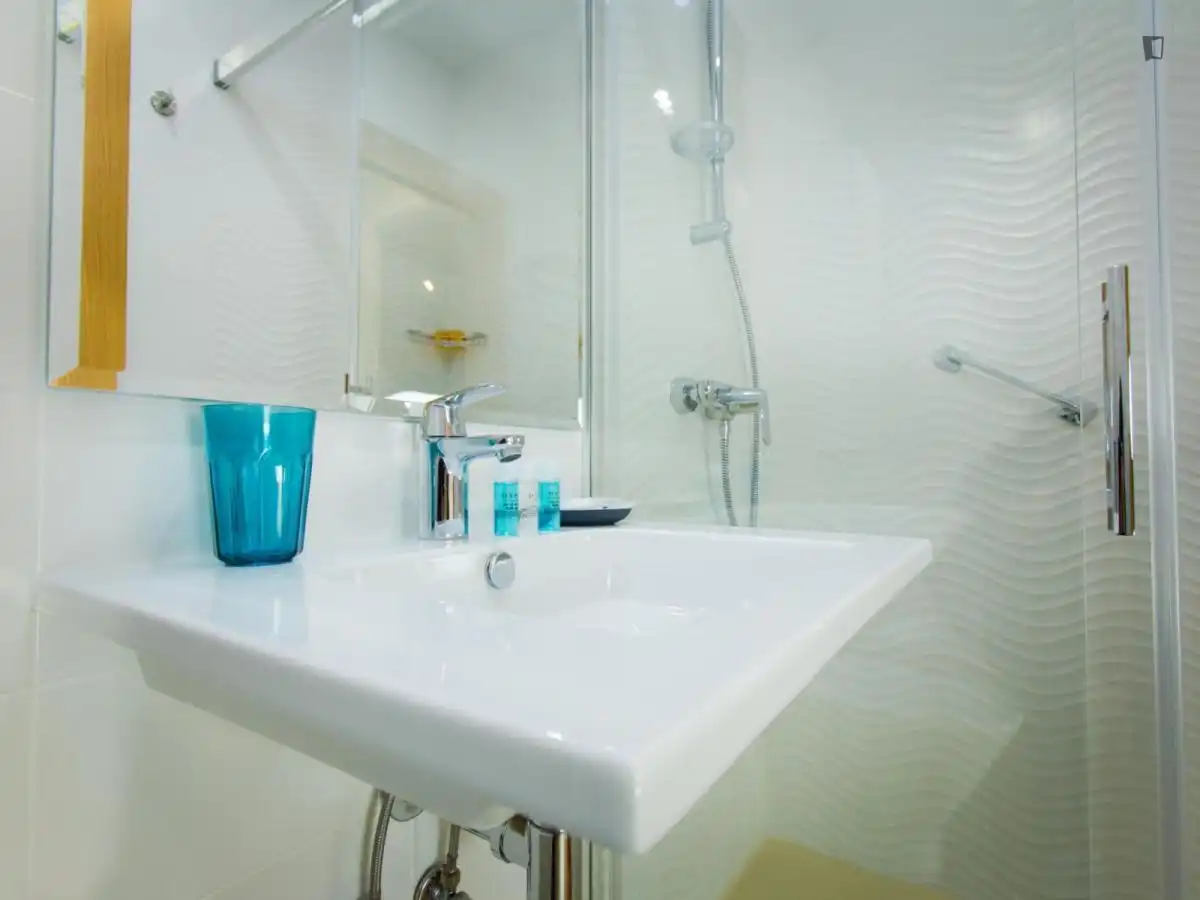 Baño de Estudio de alquiler en Málaga con Aire acondicionado, Calefacción y Amueblado
