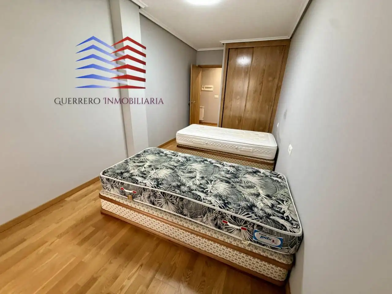 Habitación de Apartamento de alquiler en Barbadás con Calefacción, Trastero y Amueblado