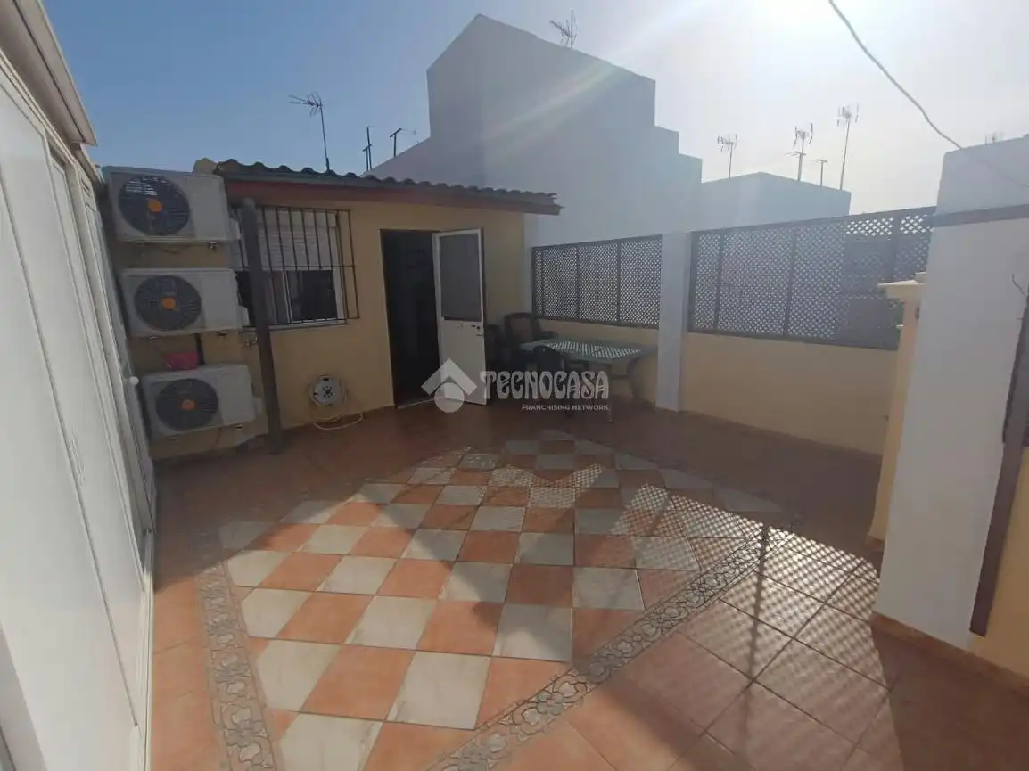 Terrassa de Dúplex en venda en Sevilla amb Aire condicionat, Terrassa i Moblat