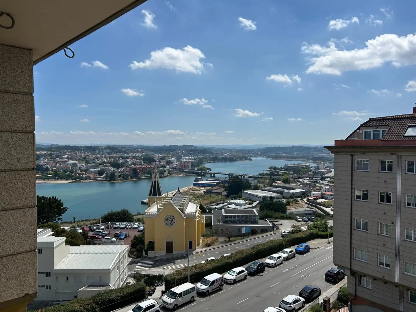 Vista exterior de Dúplex en venda en A Coruña Capital  amb Aire condicionat, Calefacció i Piscina comunitària