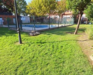 Swimming pool of House or chalet for sale in Fuenlabrada  with Air Conditioner, Terrace and Swimming Pool