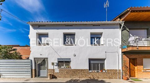 Foto 2 de Casa adosada en venda a Santa Eulàlia de Ronçana, Barcelona