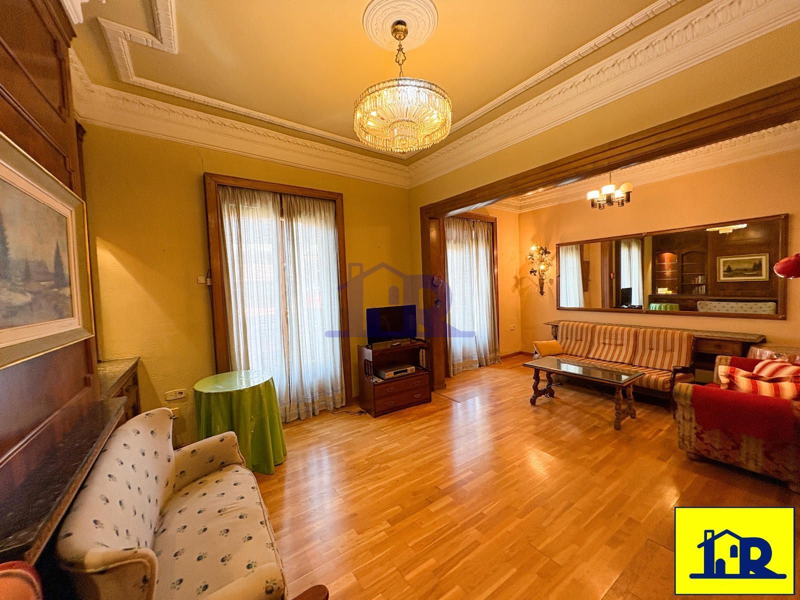 Sala d'estar de Pis en venda en Cuenca Capital amb Calefacció i Terrassa