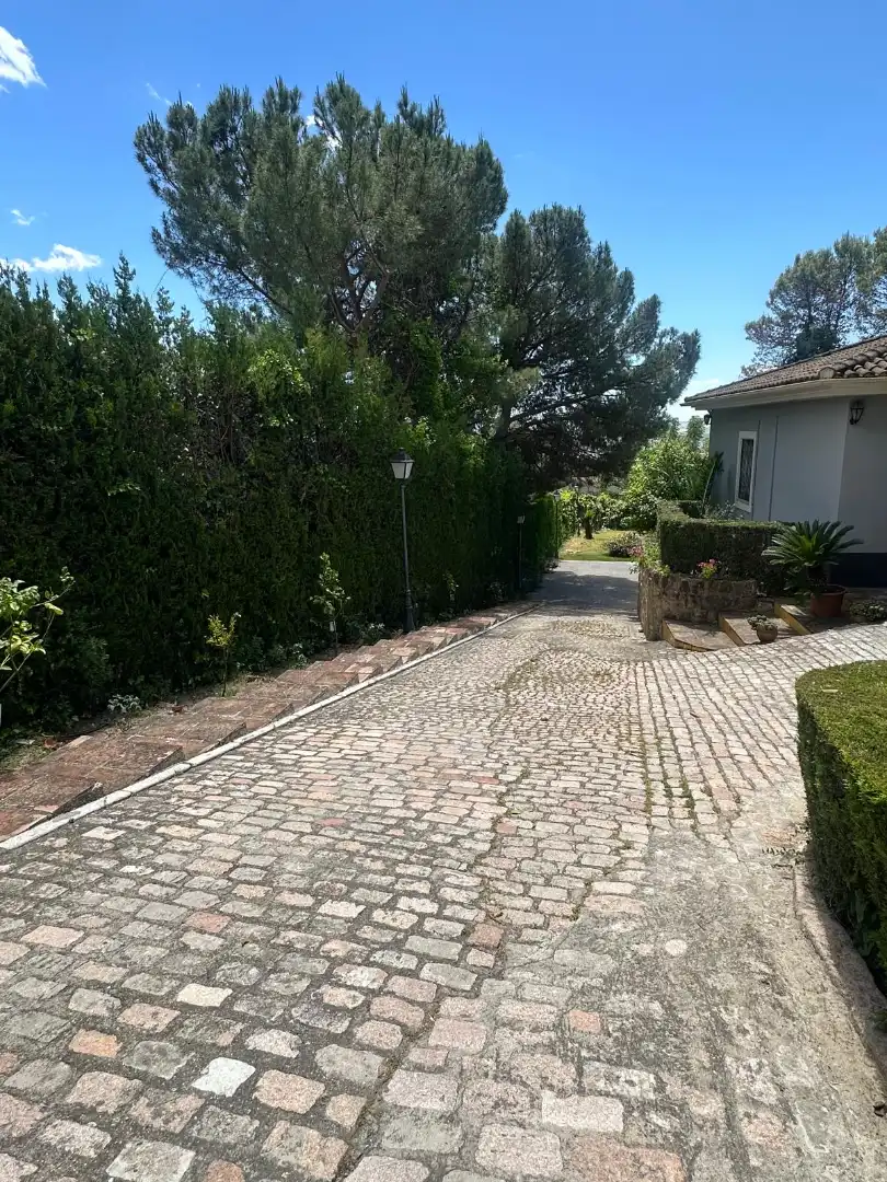Houses for sale in Poniente-Norte - Miralbaida - Parque Azahara