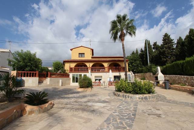 Casa-chalet en Venta en Canuta
