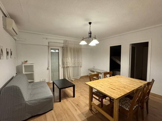 Piso en Alquiler en La Paz en Avenida de la Paz