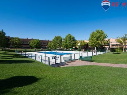 Piscina de Planta baixa en venda en Villanueva de la Cañada amb Aire condicionat i Terrassa