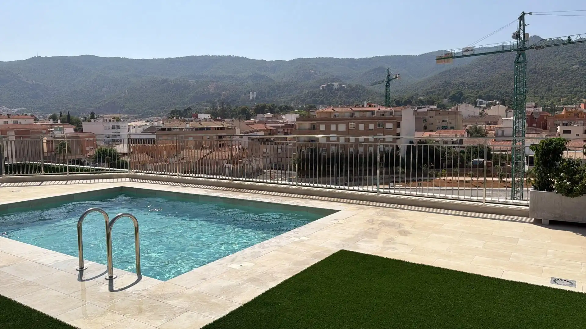 Piscina de Ático de alquiler en Murcia con Aire acondicionado, Calefacción y Jardín privado