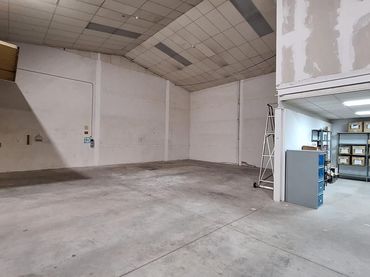 Nave industrial in vendita a Nobel