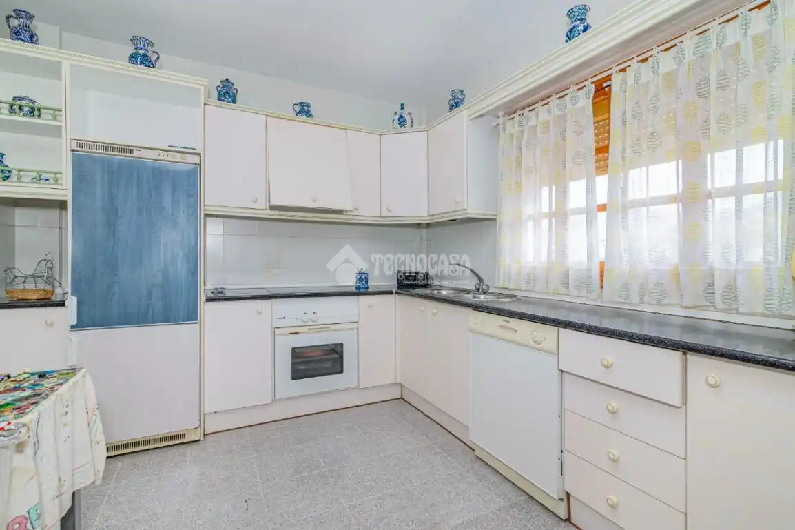Kitchen of Houses for sale in Loja  with Air Conditioner, Terrace and Balcony