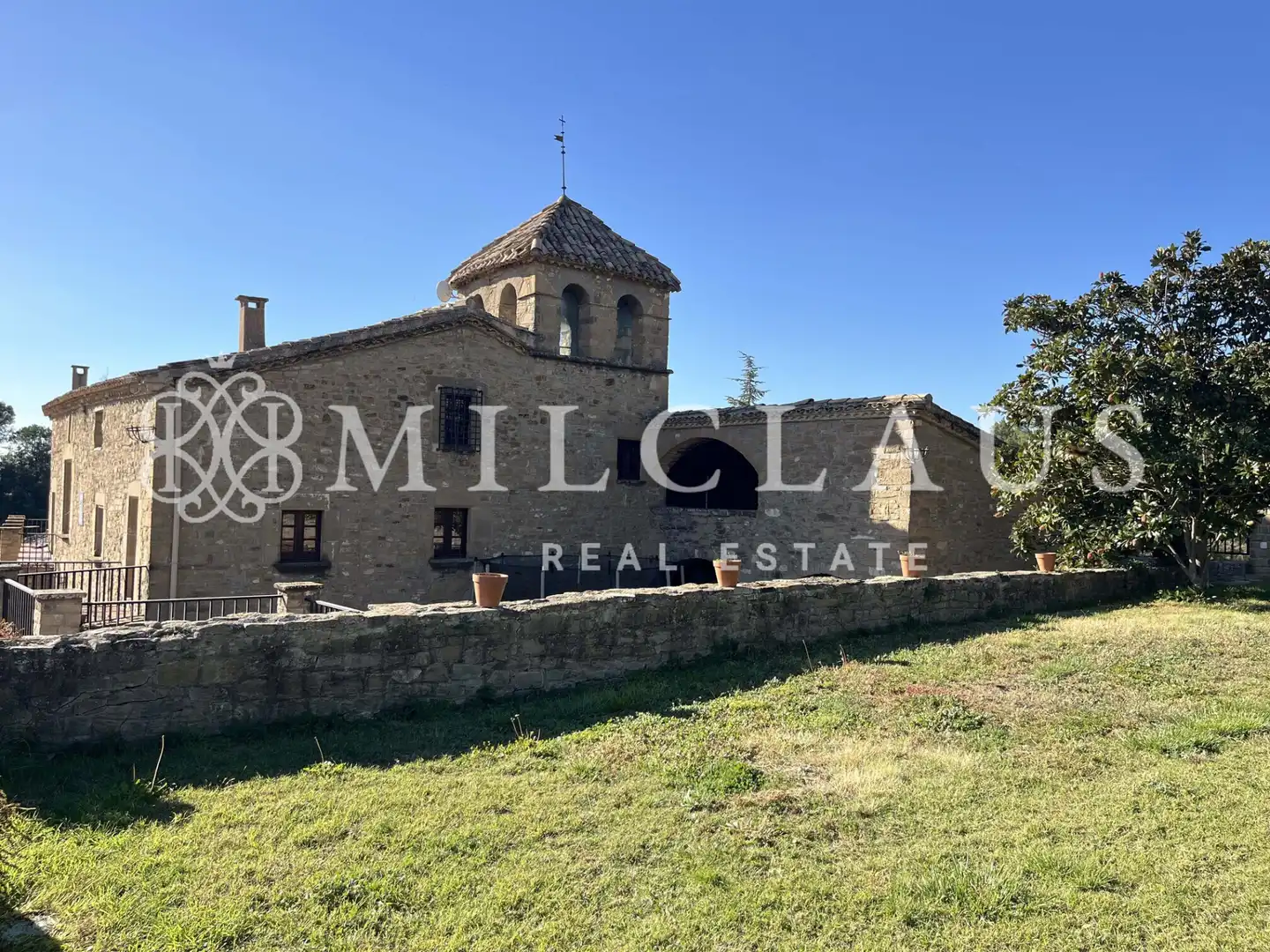 Vista exterior de Finca rústica en venda en Talamanca amb Aire condicionat, Calefacció i Jardí privat