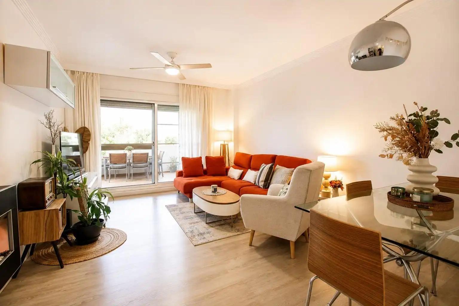 Sala d'estar de Dúplex en venda en Benalmádena amb Aire condicionat, Calefacció i Jardí privat