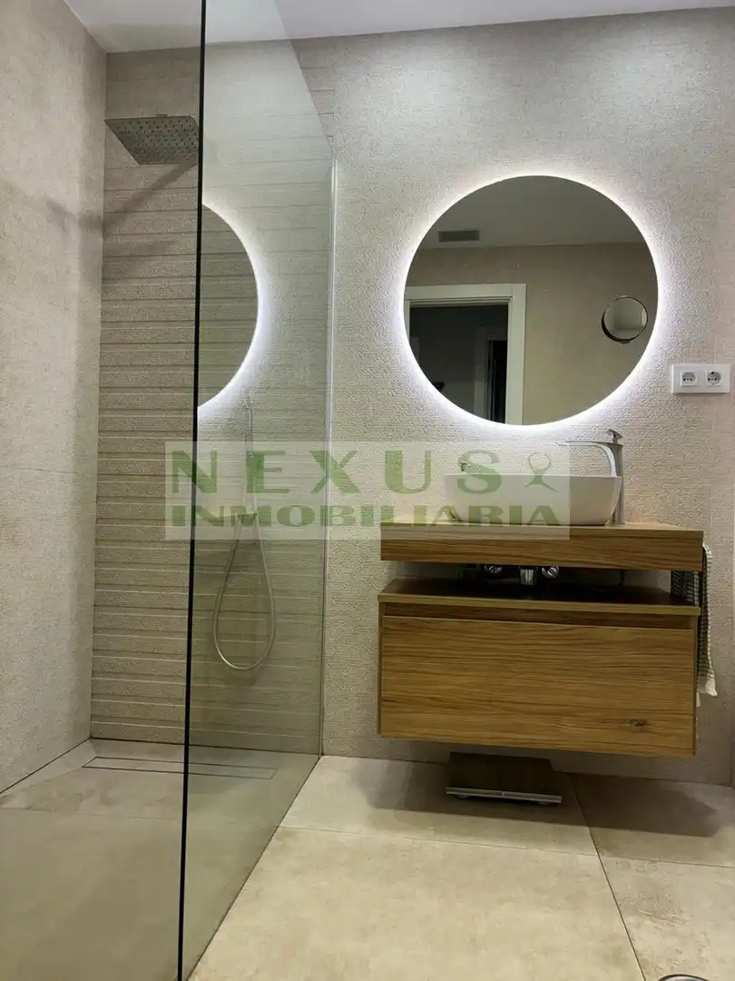Bathroom of Flat for sale in Cáceres  with Air Conditioner, Heating and Storage room