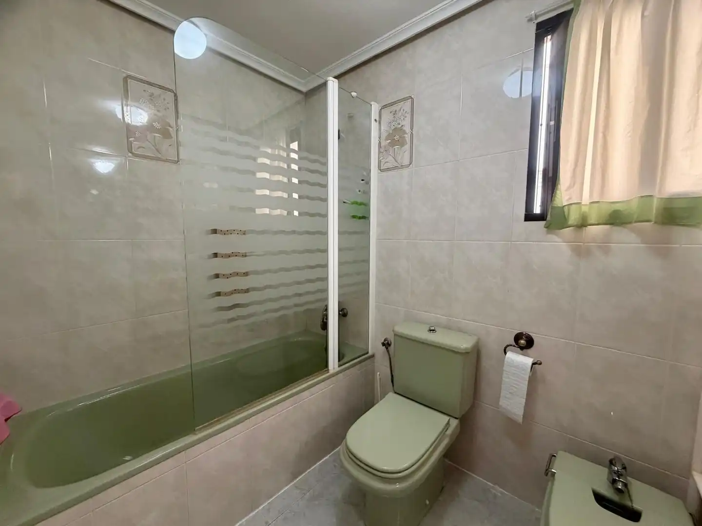 Badezimmer von Wohnung zum Verkauf in Águilas mit Terrasse, Abstellraum und Möbliert