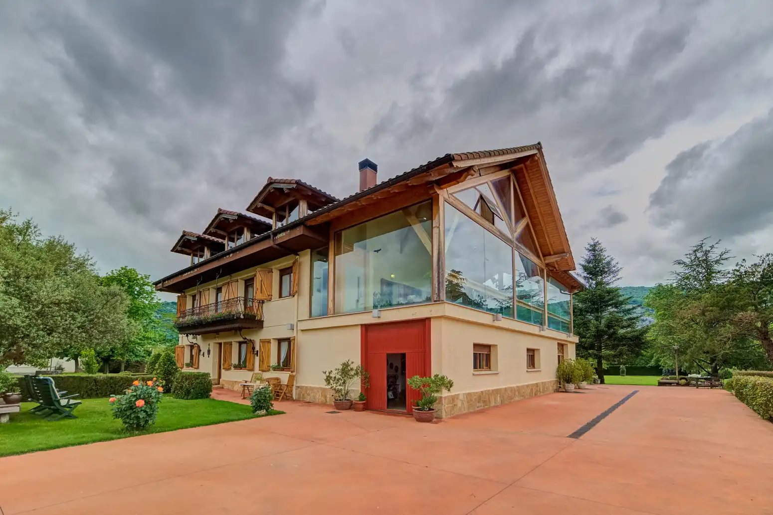 Vista exterior de Casa o chalet en venta en Irañeta con Calefacción, Jardín privado y Parquet