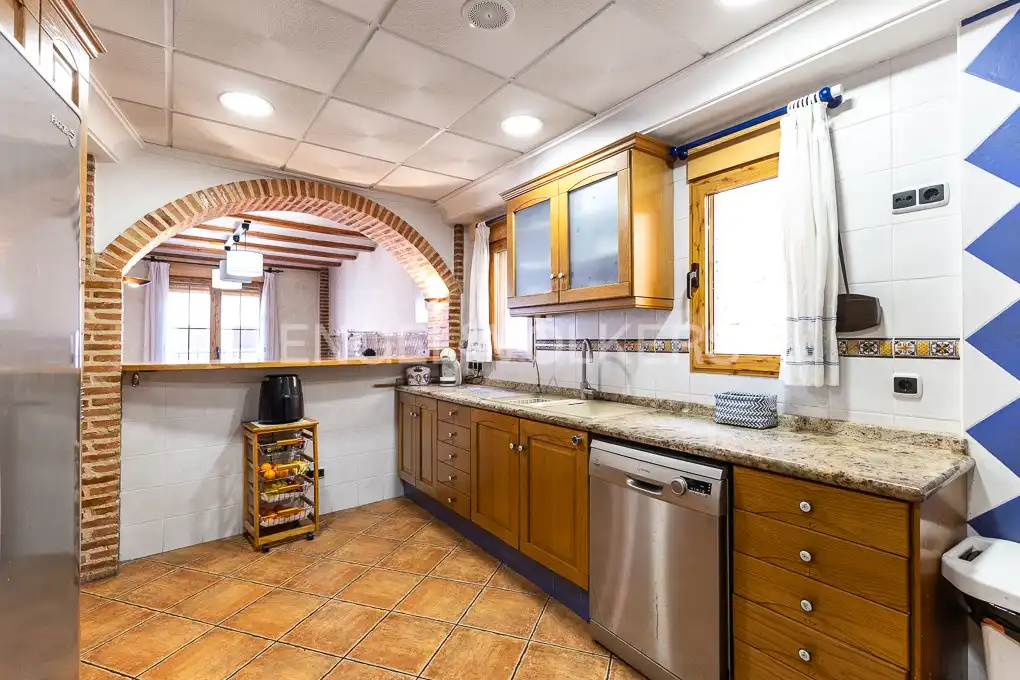 Kitchen of Houses for sale in Alcublas  with Air Conditioner, Heating and Terrace