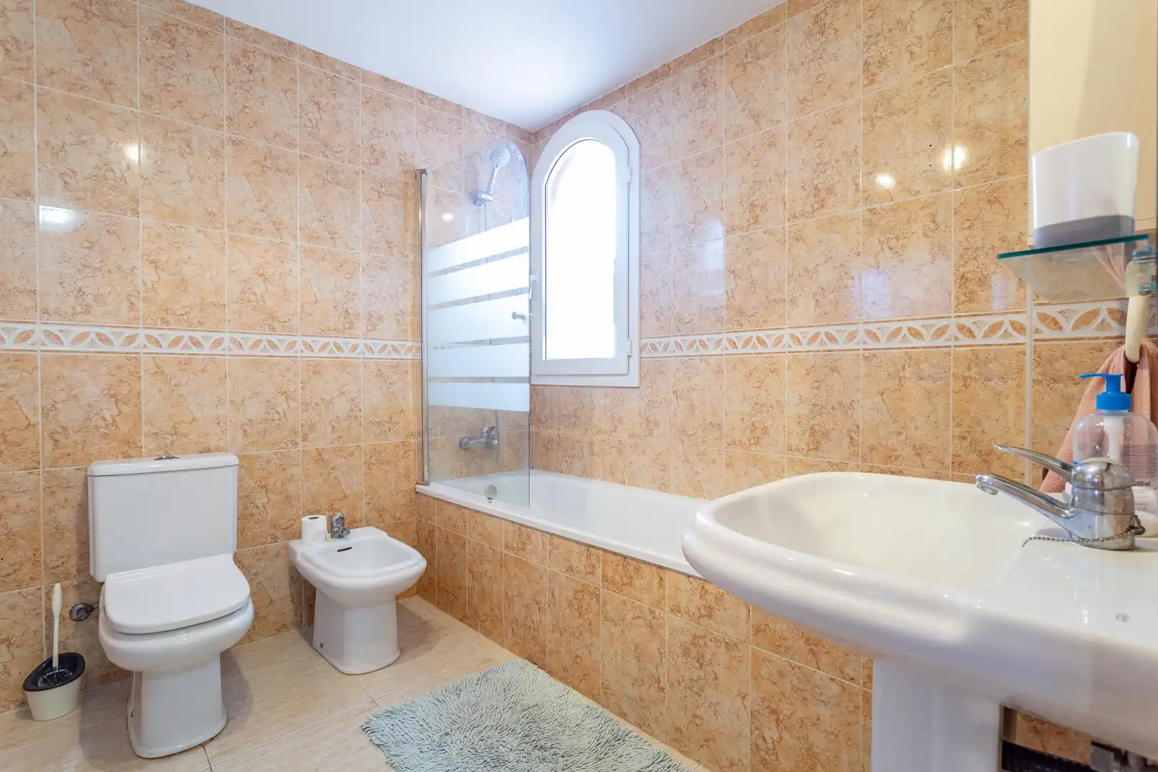Bathroom of Flat for sale in Mont-roig del Camp  with Air Conditioner, Private garden and Terrace