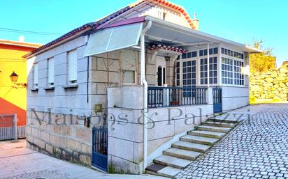 Vista exterior de Casa o xalet en venda en Redondela amb Terrassa