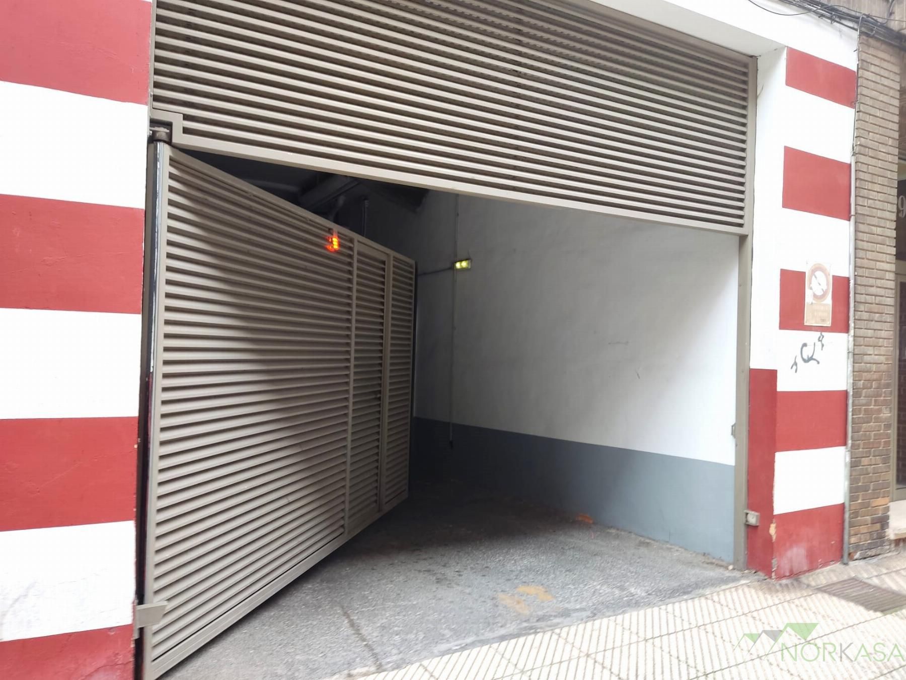 Garage to rent in  Alvarez Lorenzana , El Cristo