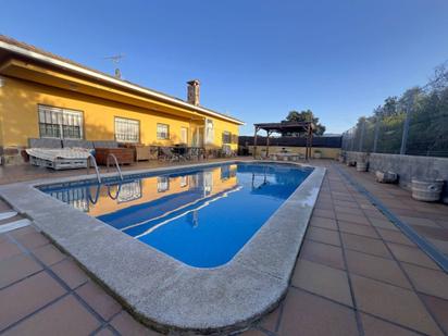 Piscina de Casa o xalet en venda en Riells i Viabrea amb Aire condicionat, Calefacció i Jardí privat