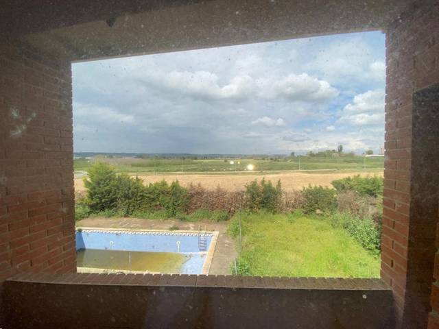 Casa adosada en Venta en Enric Granados en Benavent de Segrià