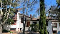 Vista exterior de Casa o xalet en venda en Torrelodones amb Calefacció, Parquet i Piscina