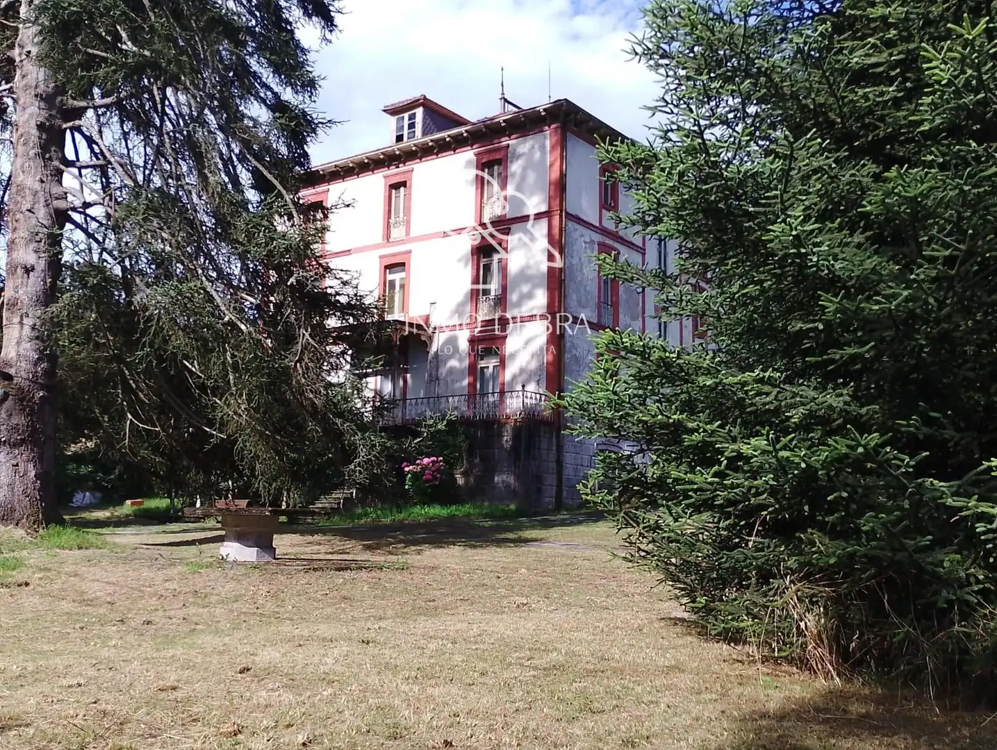 Villa mit Garten zum Verkauf in Soto del Barco, imagen 2