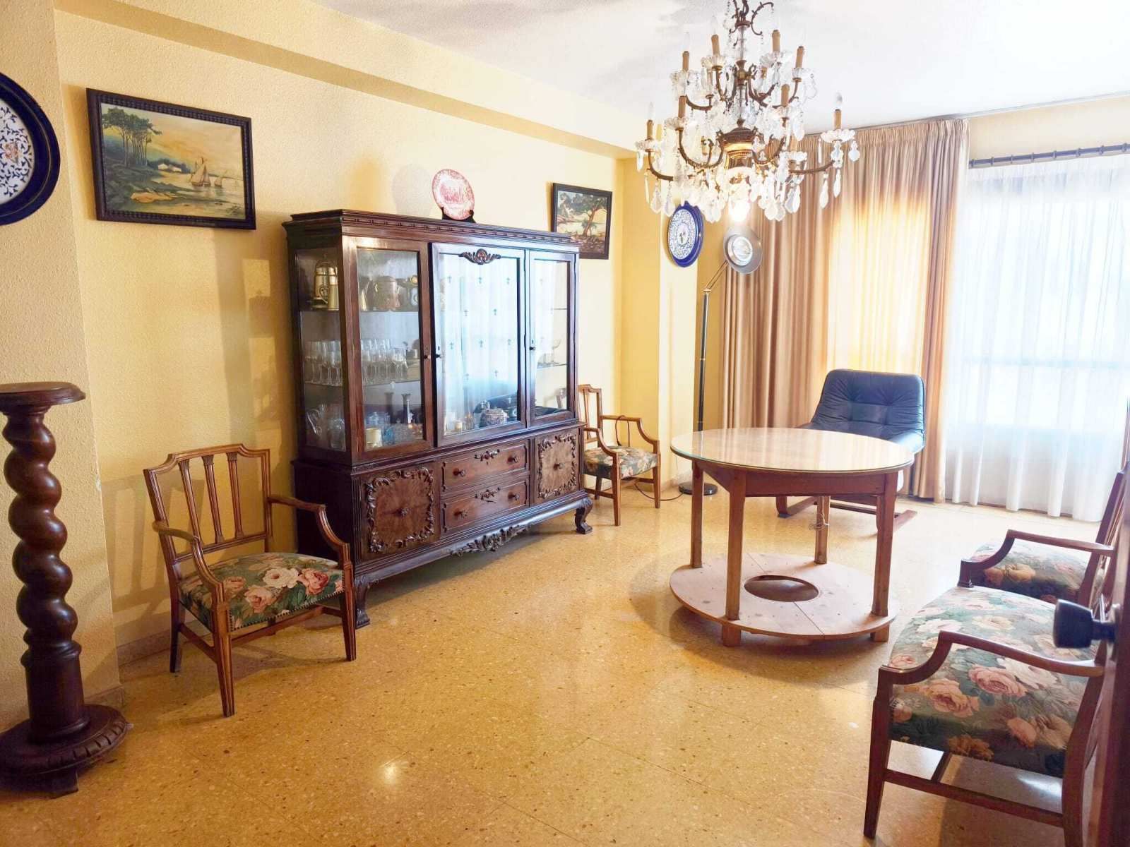 Comedor de Piso en venta en Tavernes de la Valldigna con Balcón