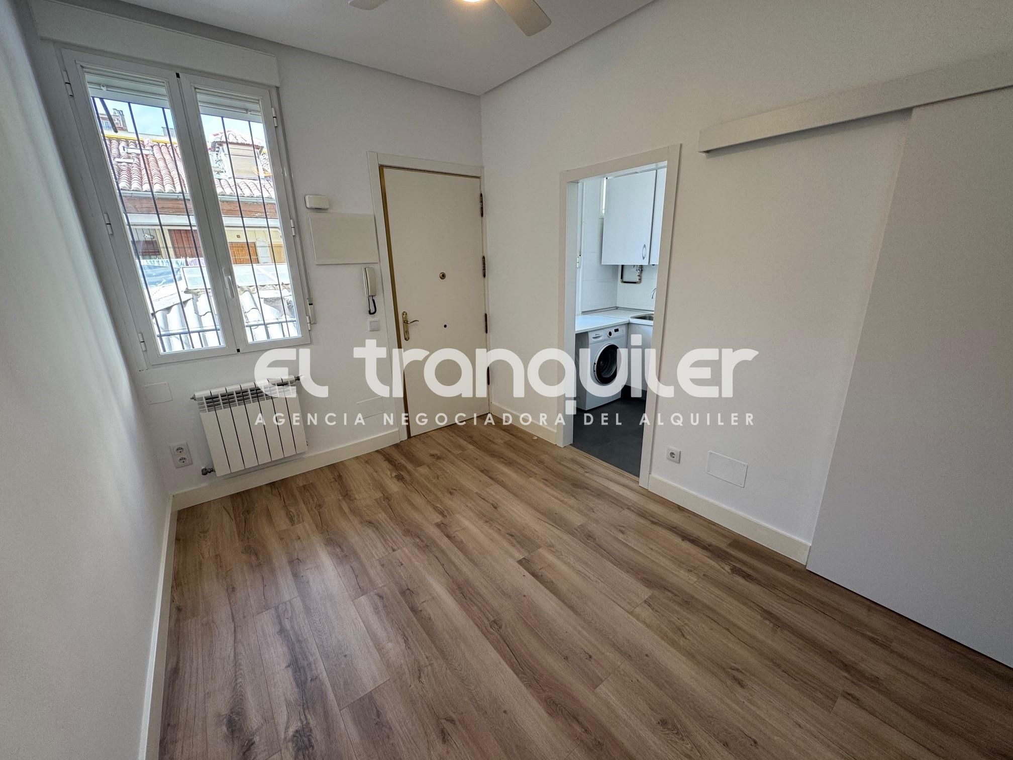 Bedroom of Flat to rent in  Madrid Capital  with Washing machine